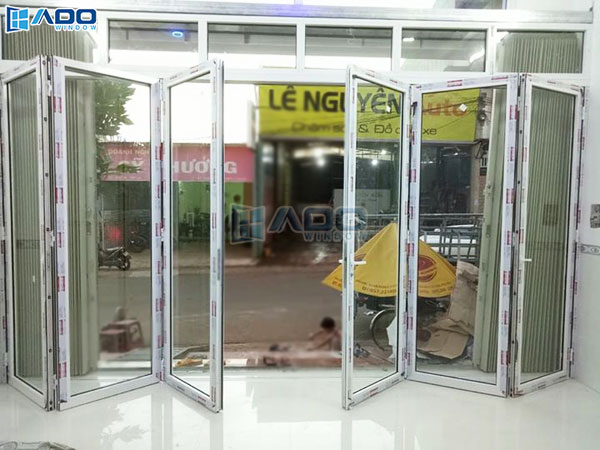 Cửa nhôm Xingfa màu trắng súw